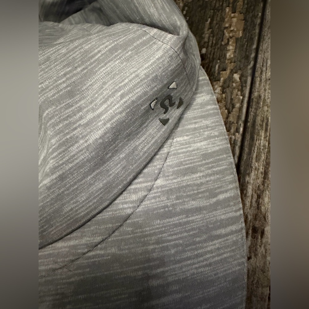 Lululemon Gray Patterned Hat